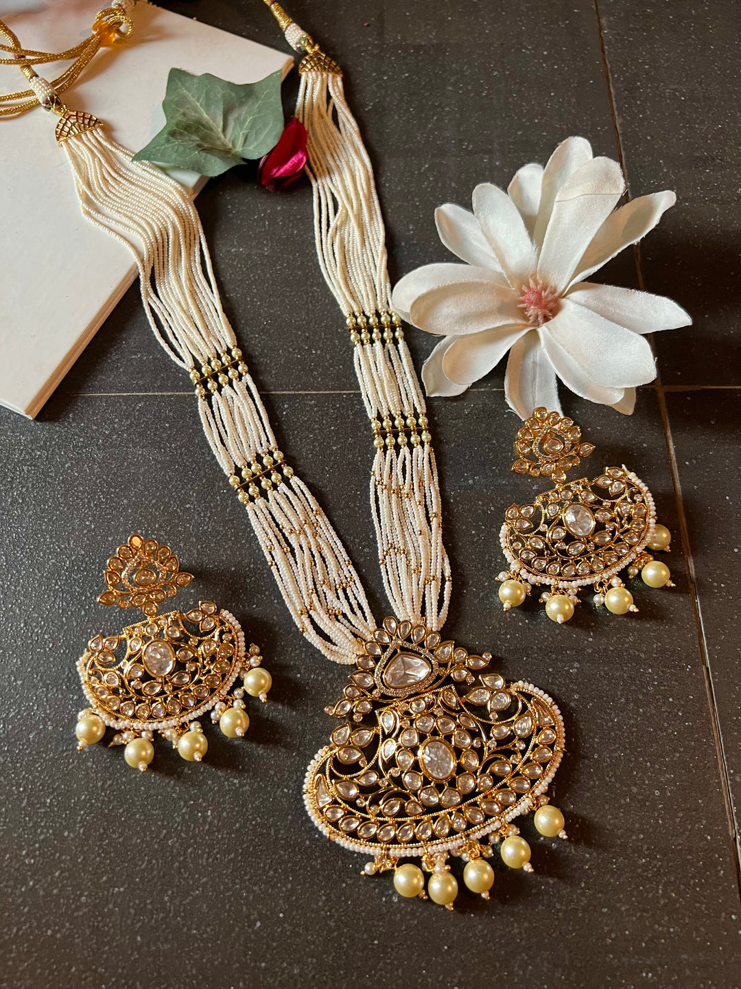 Beautiful Kundan Pendant Necklace with Statement Earrings