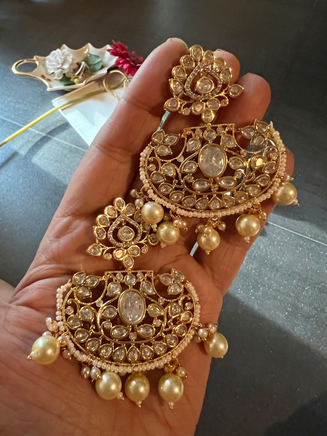 Beautiful Kundan Pendant Necklace with Statement Earrings