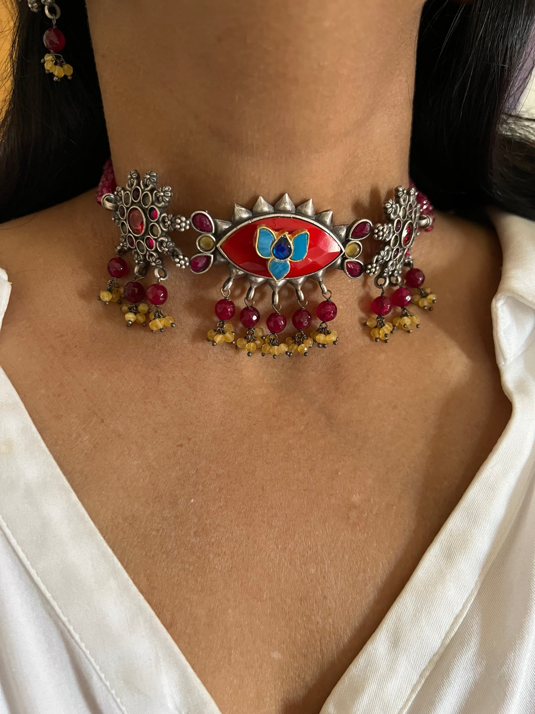 Vintage Artistic Choker with Statement Earrings