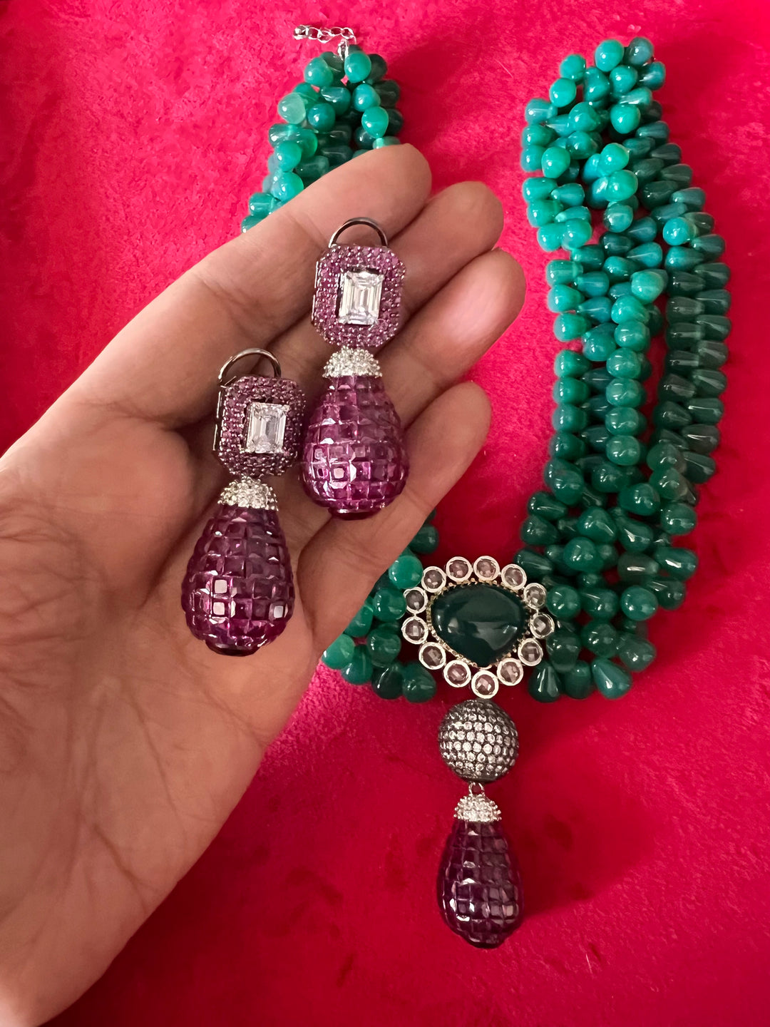 Elegant Necklace Set - Unmatched Quality and Style