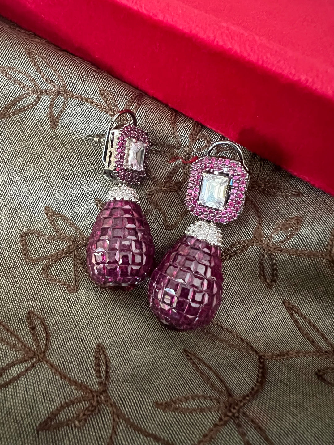 Elegant Necklace Set - Unmatched Quality and Style