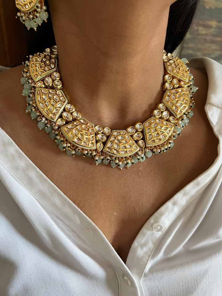 Elegant Kundan Choker Necklace with Earrings