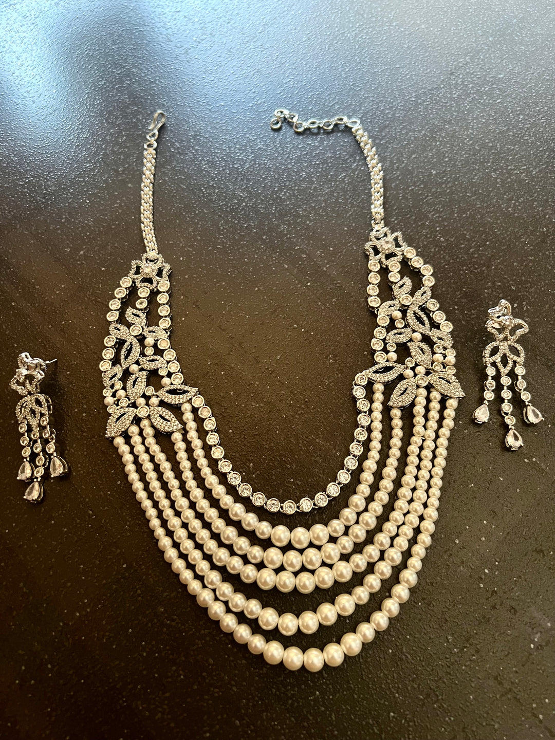 Elegant Necklace Set - Unmatched Quality and Style