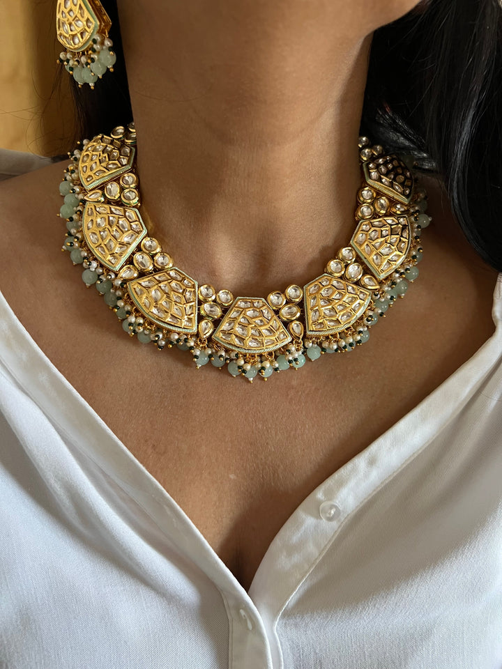 Elegant Kundan Choker Necklace with Earrings