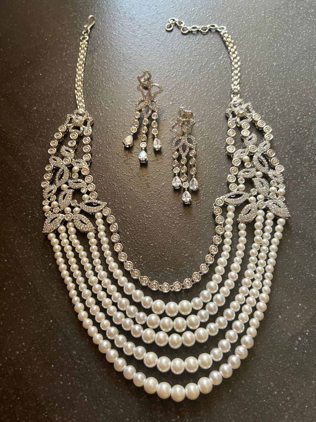 Elegant Necklace Set - Unmatched Quality and Style