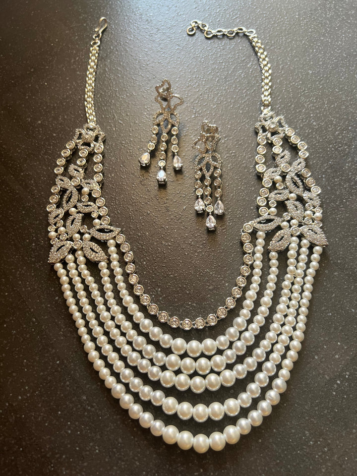 Elegant Necklace Set - Unmatched Quality and Style