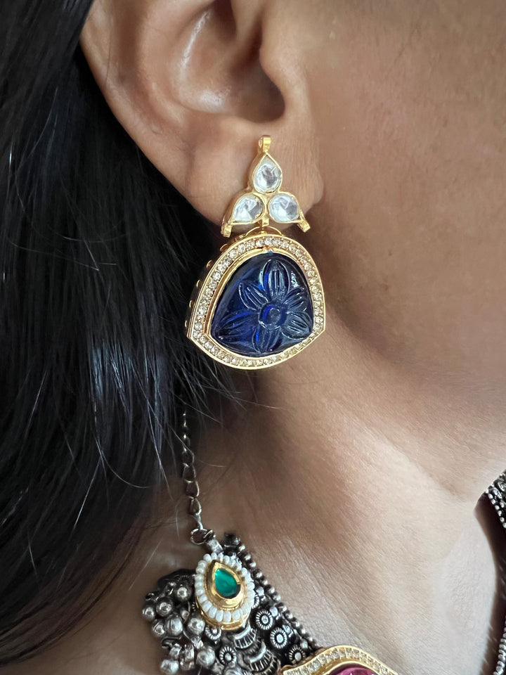 SHIVKA Vintage Fusion Necklace with Earrings