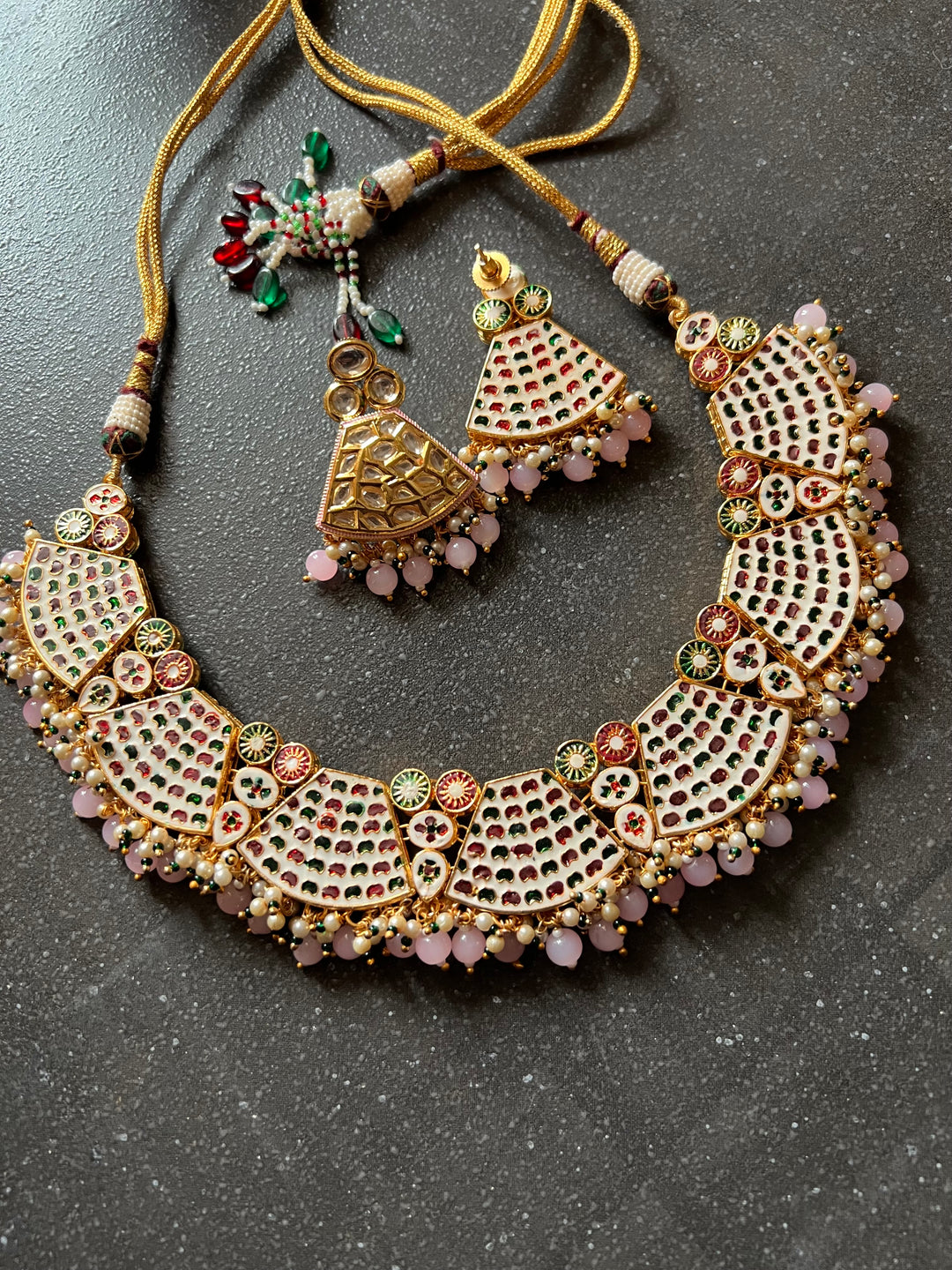 Elegant Kundan Choker Necklace with Earrings