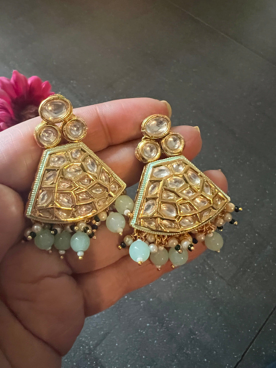 Elegant Kundan Choker Necklace with Earrings