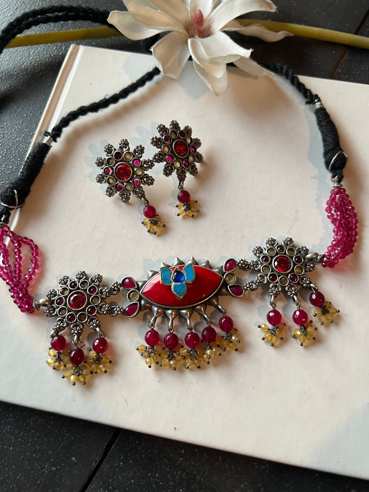 Vintage Artistic Choker with Statement Earrings