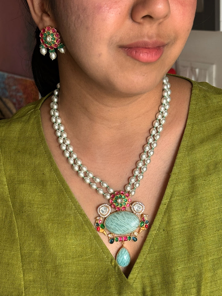 SHIVKA Amazonite Kempu Pendant Set | Bridal Pearl Necklace