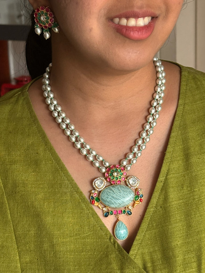 SHIVKA Amazonite Kempu Pendant Set | Bridal Pearl Necklace