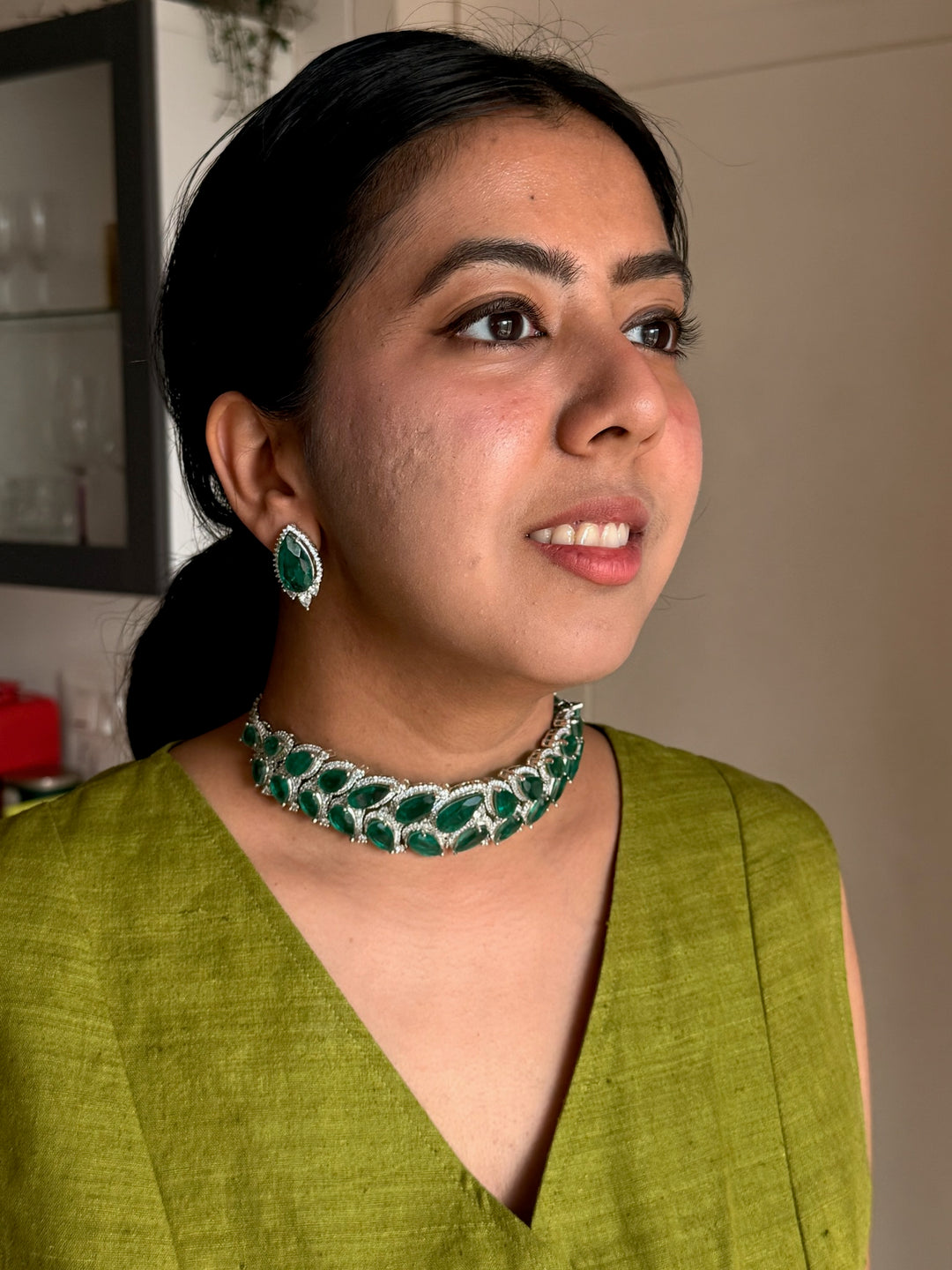 SHIVKA Victorian Green Doublet Choker Set