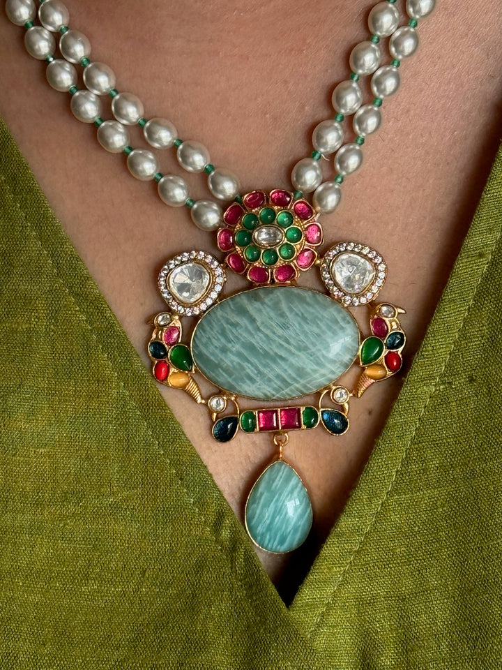 SHIVKA Amazonite Kempu Pendant Set | Bridal Pearl Necklace