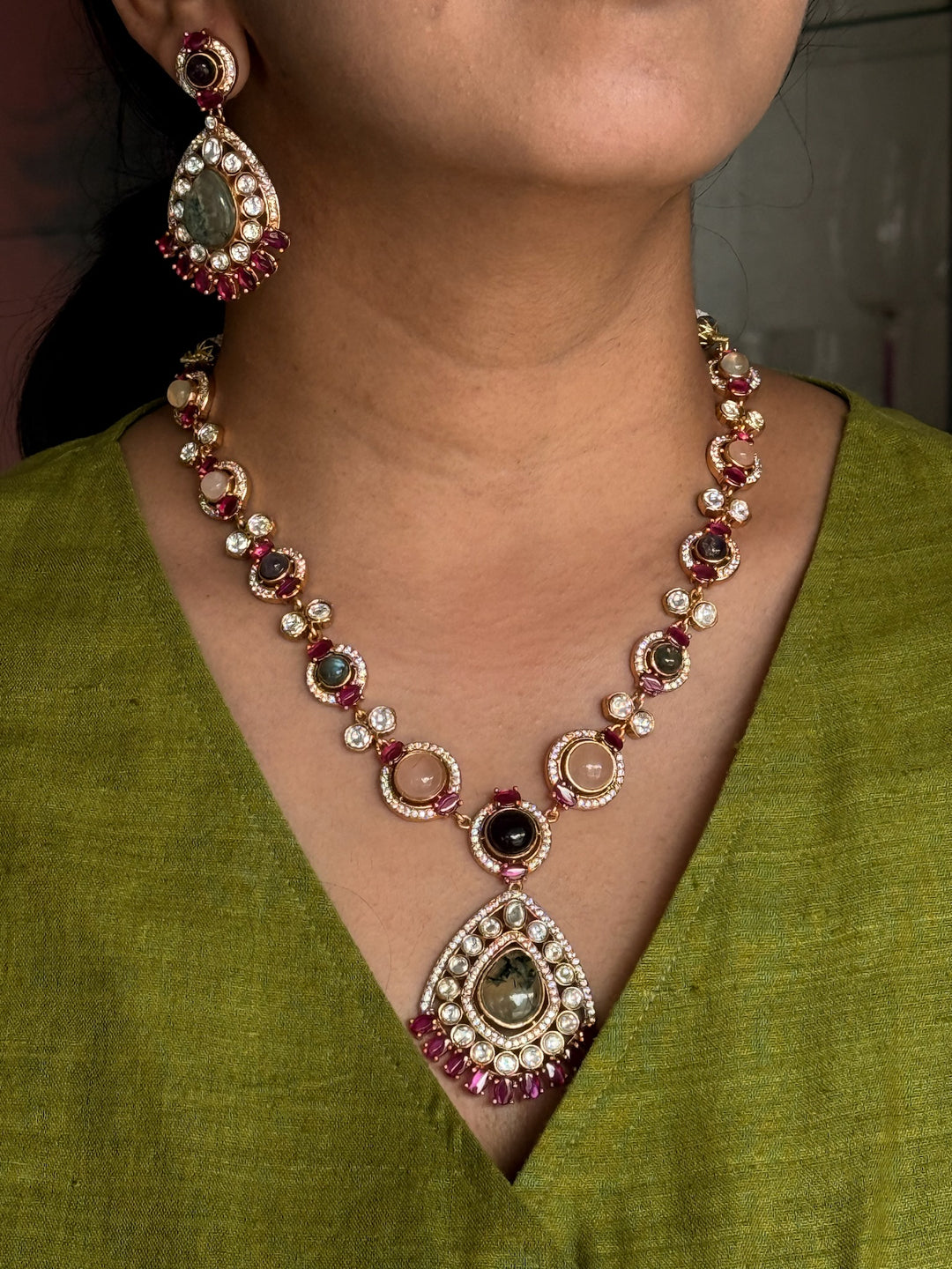 SHIVKA Natural Stone Set