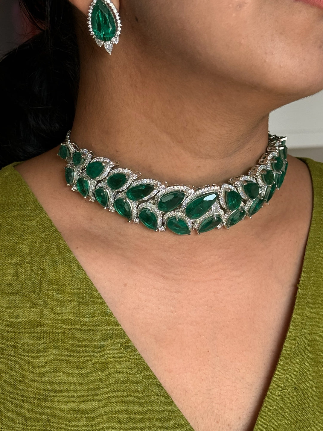 SHIVKA Victorian Green Doublet Choker Set
