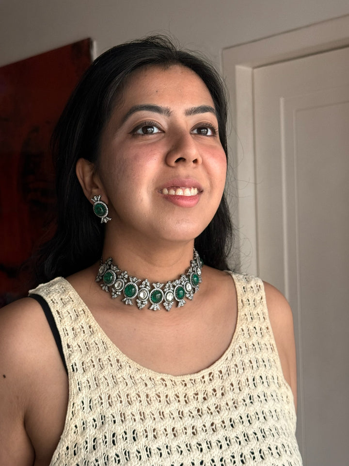 SHIVKA Victorian Green Stone Choker & Studs Set