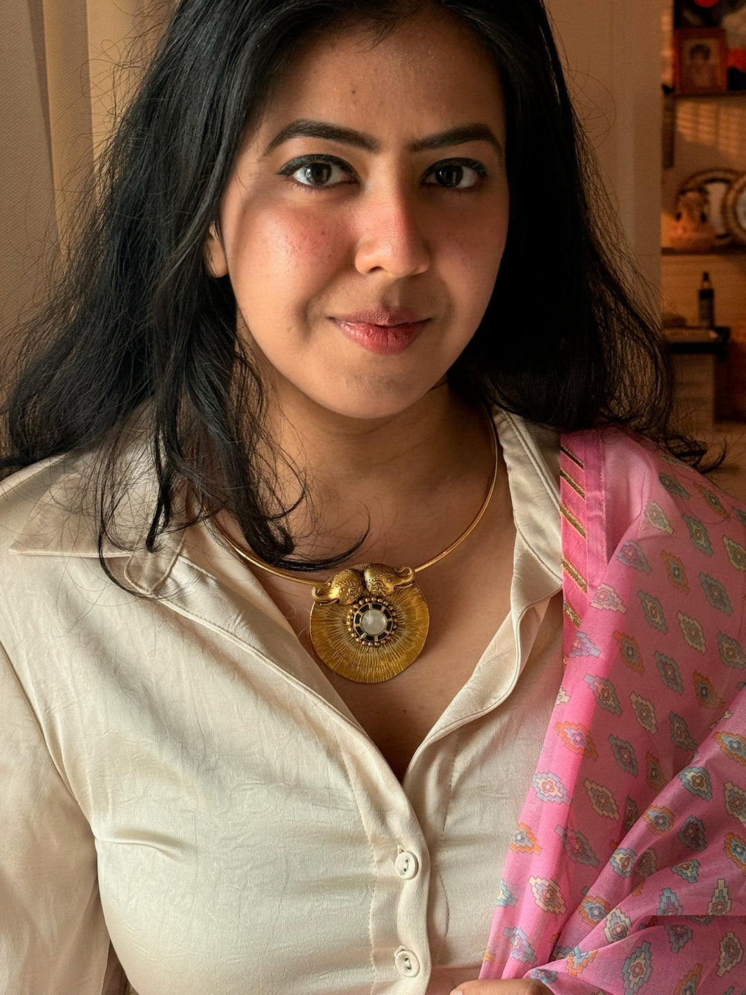 Dual Elephant MOP Hasli 925 Silver Necklace | SHIVKA