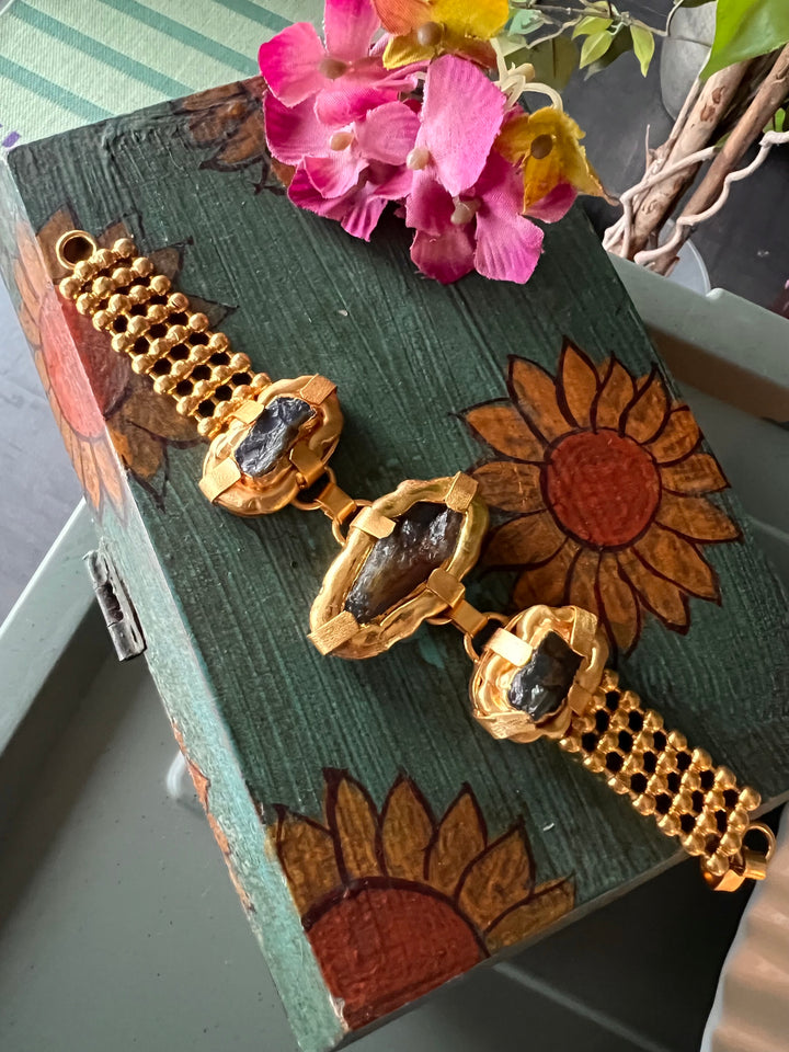 Exquisite Brass Bracelet - Unparalleled Quality and Style