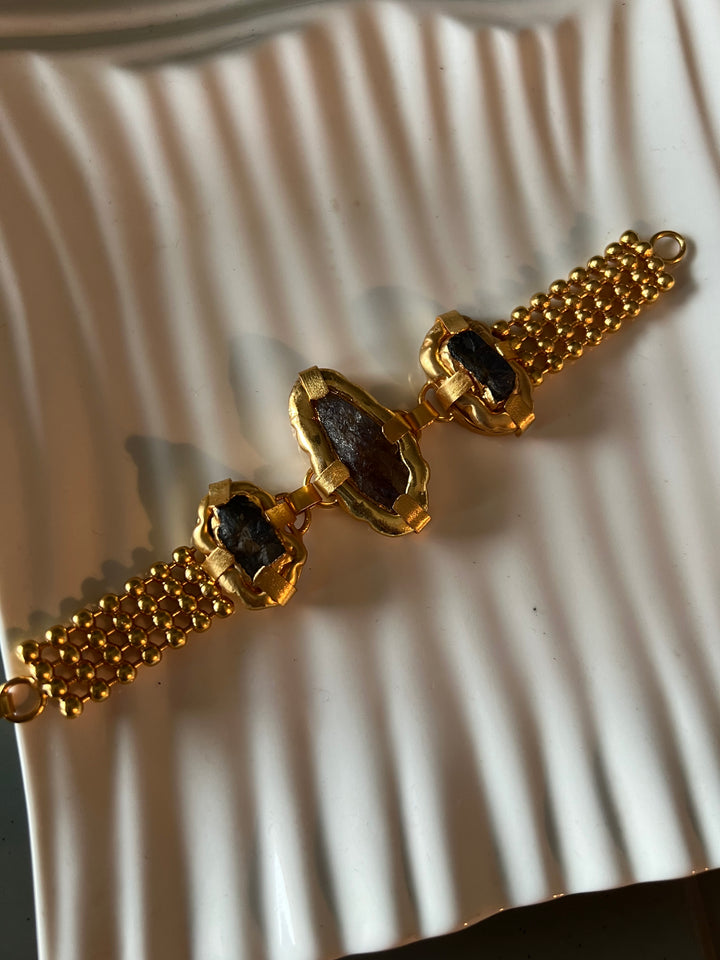 Exquisite Brass Bracelet - Unparalleled Quality and Style