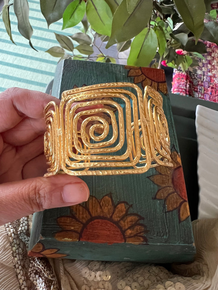 Exquisite Brass Open Cuff - Unparalleled Quality and Style