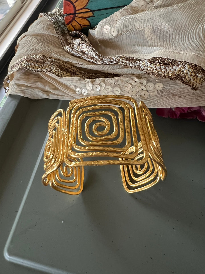 Exquisite Brass Open Cuff - Unparalleled Quality and Style