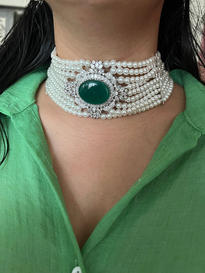 Victorian Pearl Choker with Studs - Unmatched Quality and Style