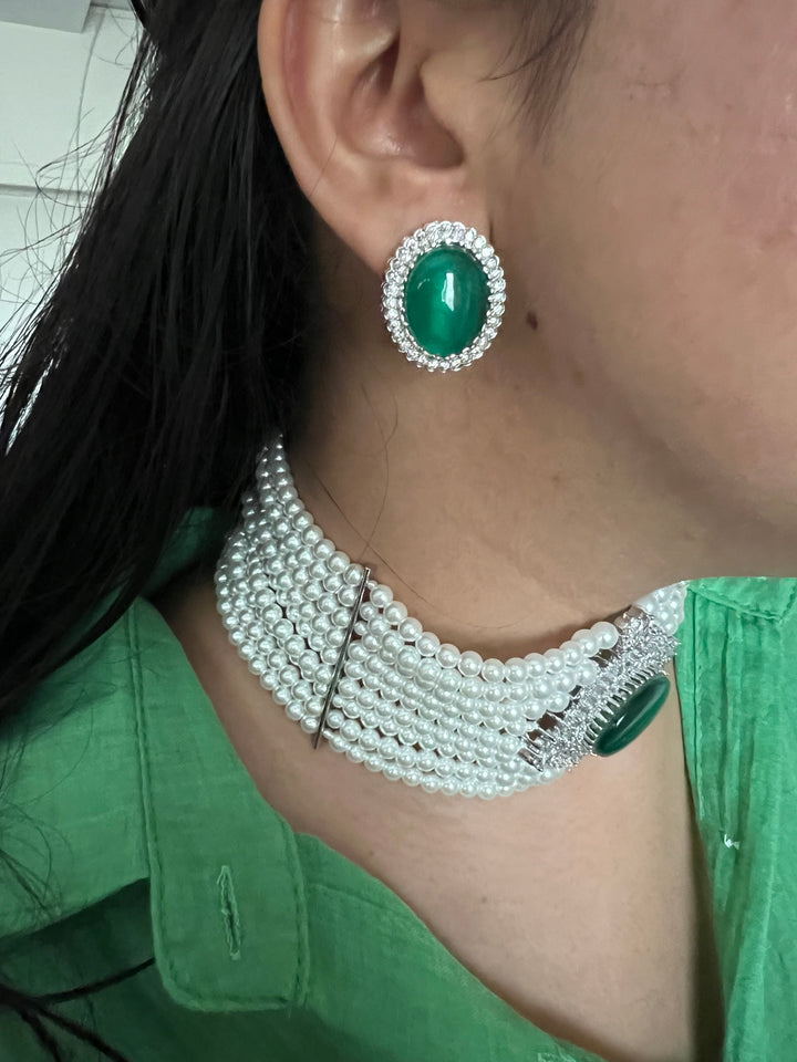 Victorian Pearl Choker with Studs - Unmatched Quality and Style