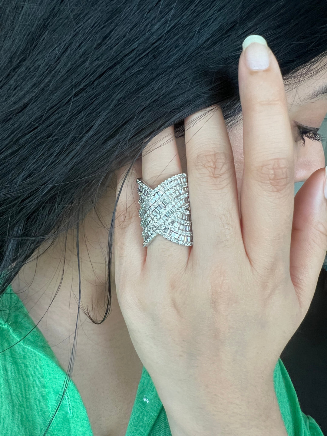 Victorian Faux Diamond Ring - A Touch of Timeless Beauty