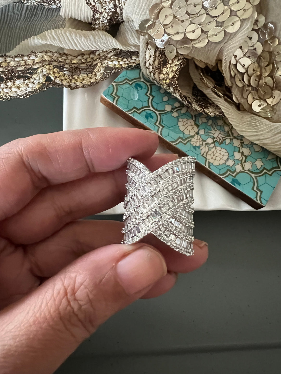 Victorian Faux Diamond Ring - A Touch of Timeless Beauty