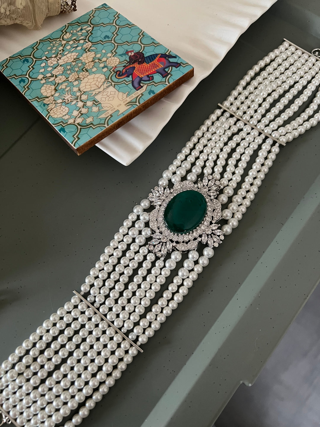 Victorian Pearl Choker with Studs - Unmatched Quality and Style