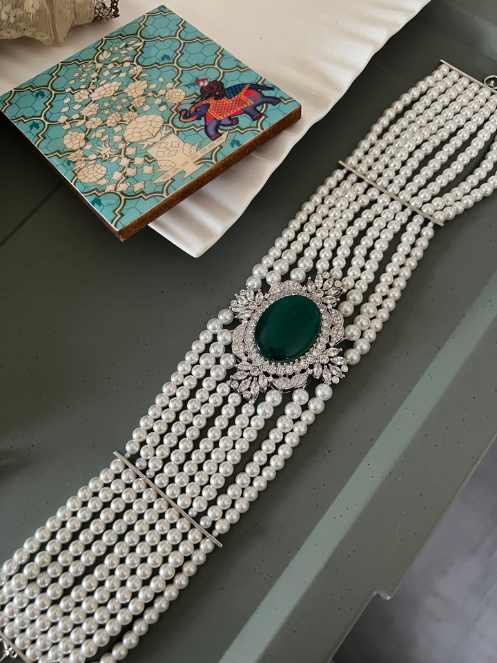 Victorian Pearl Choker with Studs - Unmatched Quality and Style