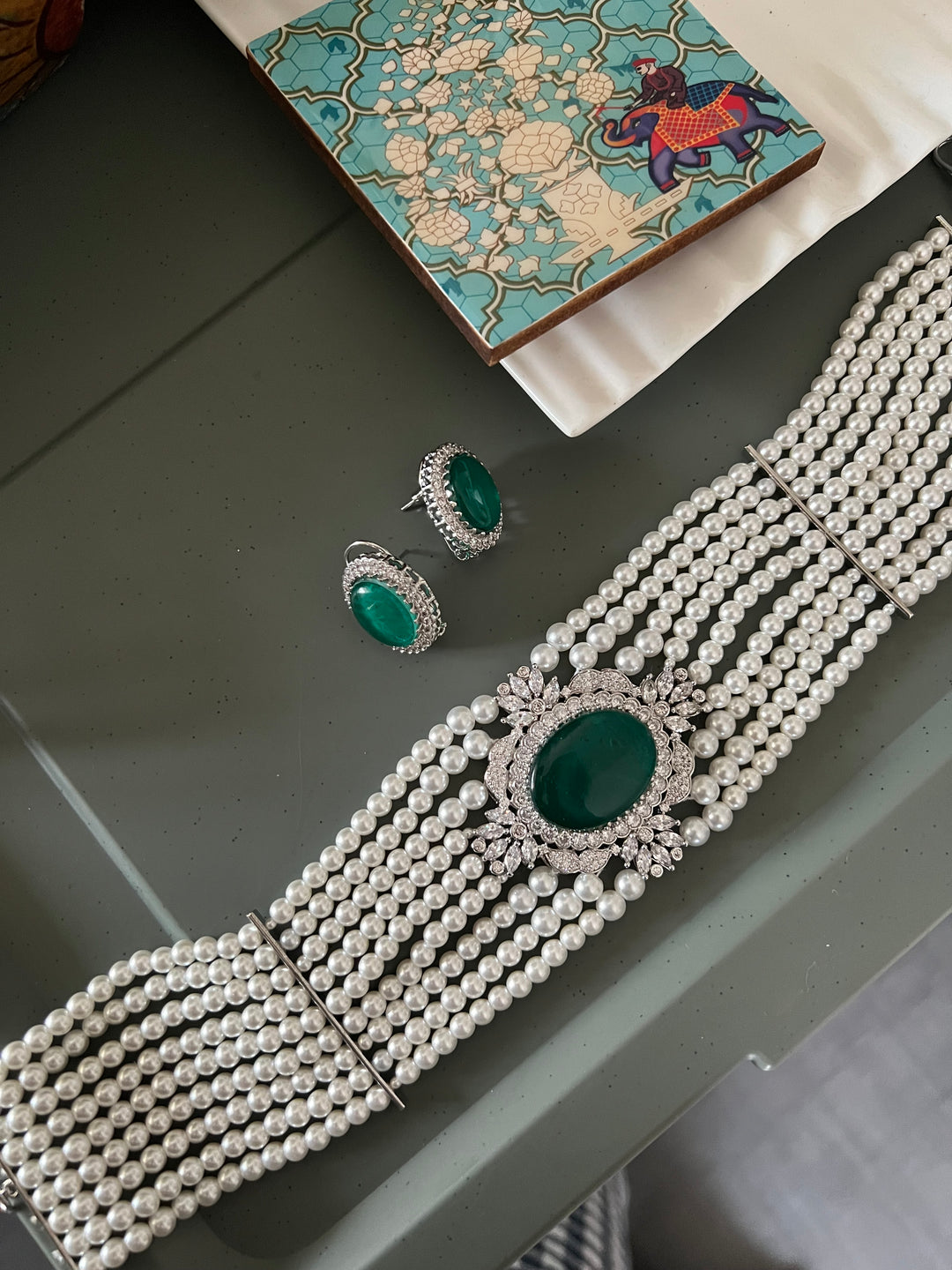 Victorian Pearl Choker with Studs - Unmatched Quality and Style