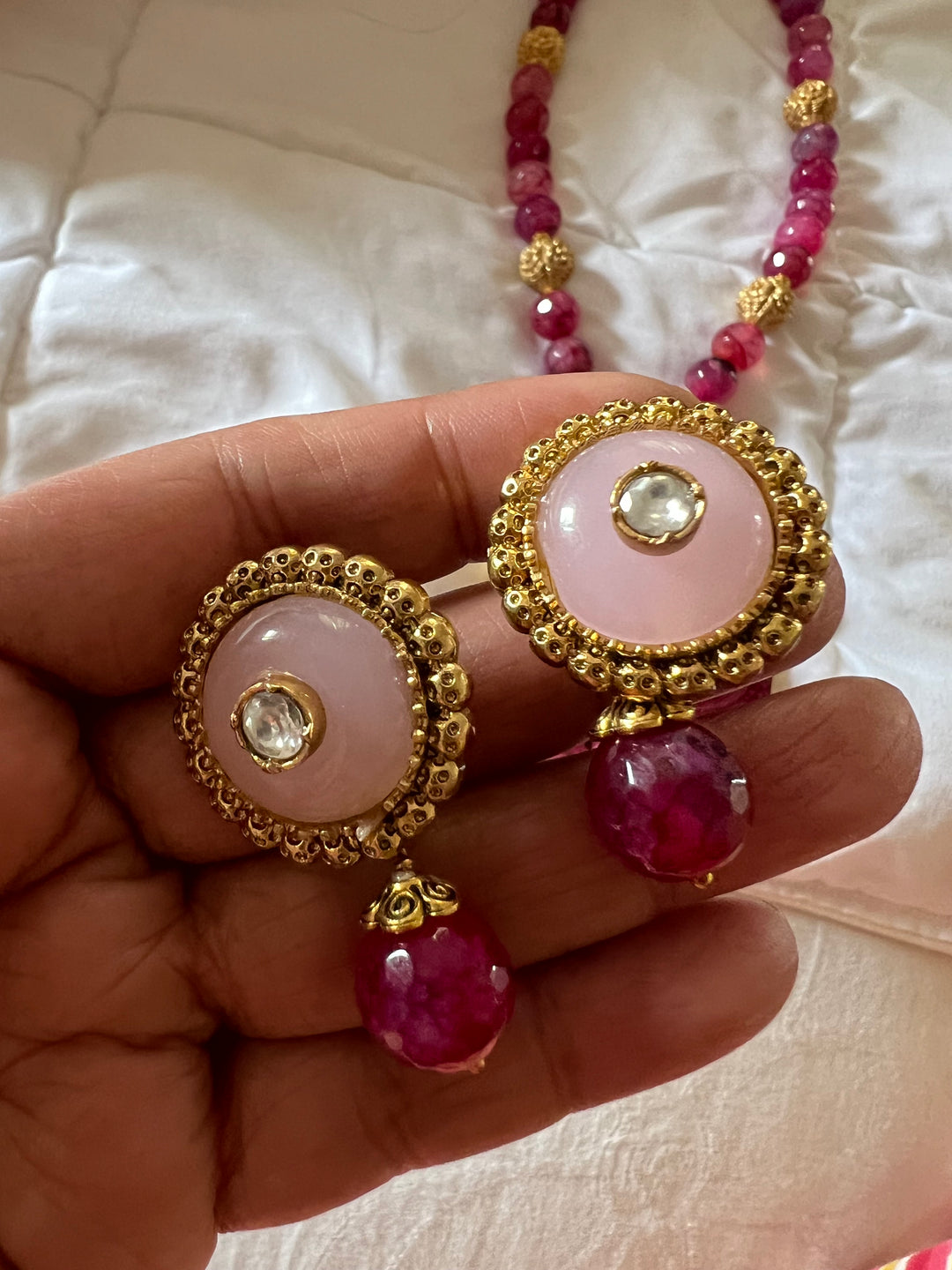 Exquisite Pendant Necklace Set - A Masterpiece of Elegance