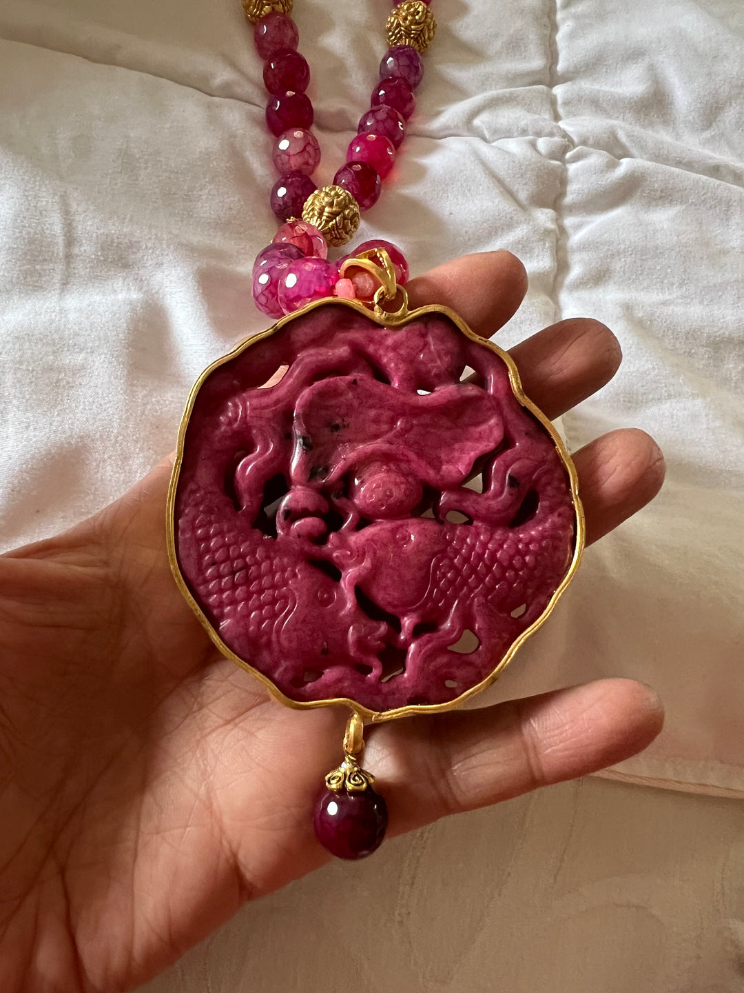 Exquisite Pendant Necklace Set - A Masterpiece of Elegance