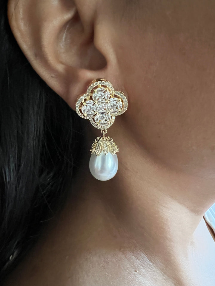 Elegant Earrings - Premium Quality, Exquisite Craftsmanship