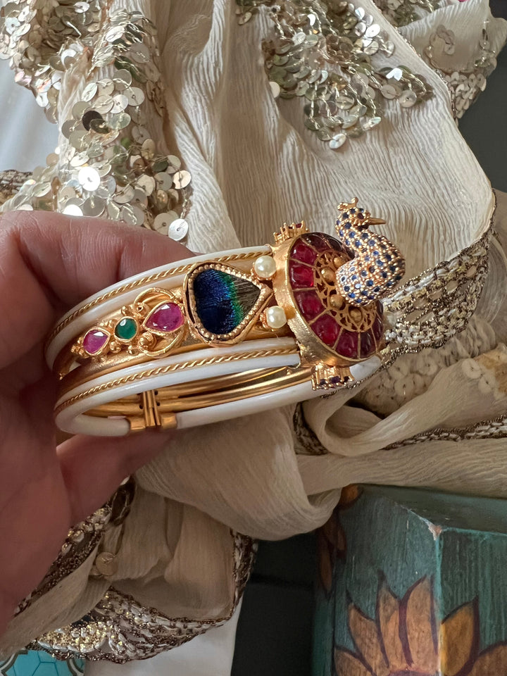 Exquisite Kundan Kada - Unparalleled Quality and Style
