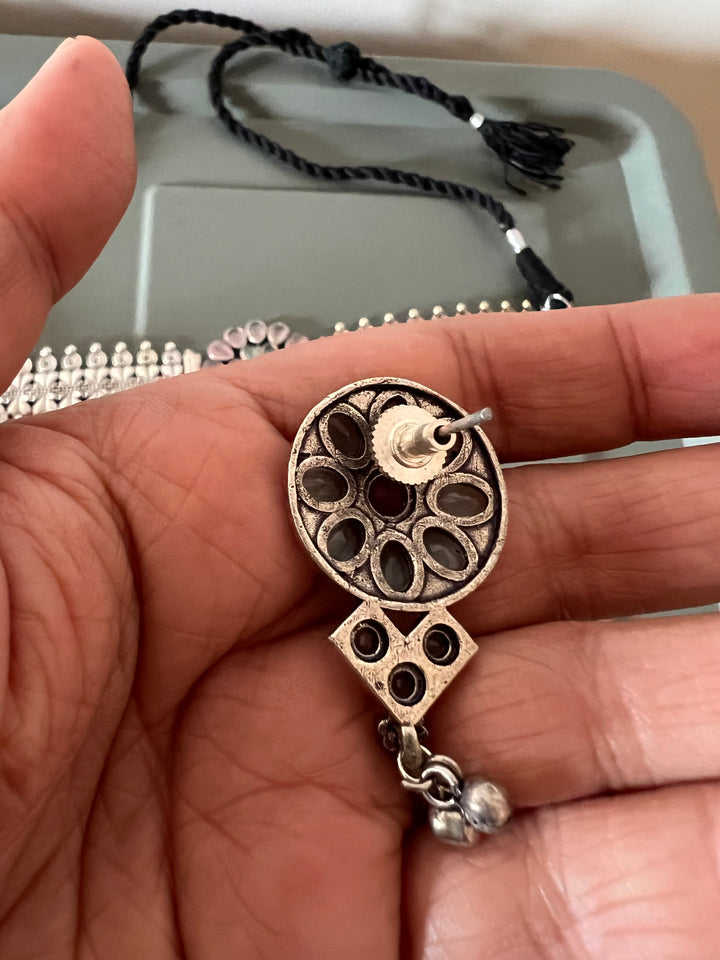 Vintage Art  Choker with Statement Studs