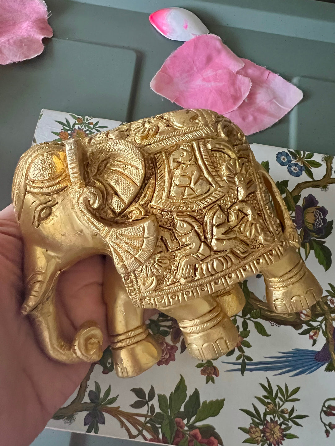 Antique Brass Elephant: Majestic Elegance