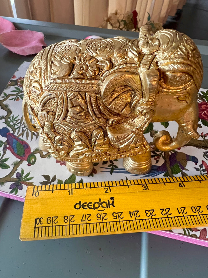 Antique Brass Elephant: Majestic Elegance