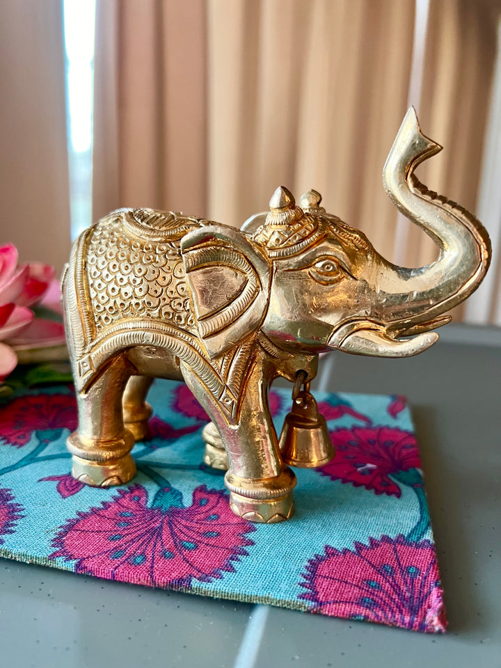 Antique Brass Elephant: Majestic Elegance