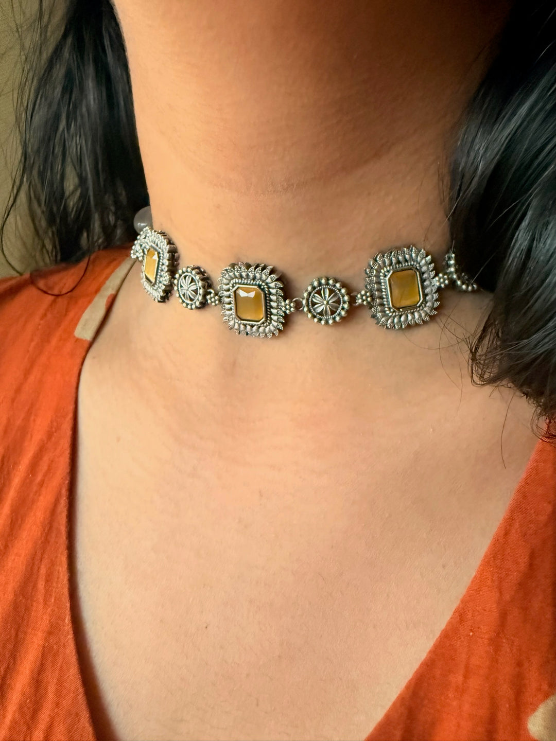 Antique Brass Choker – Flexible & Elegant