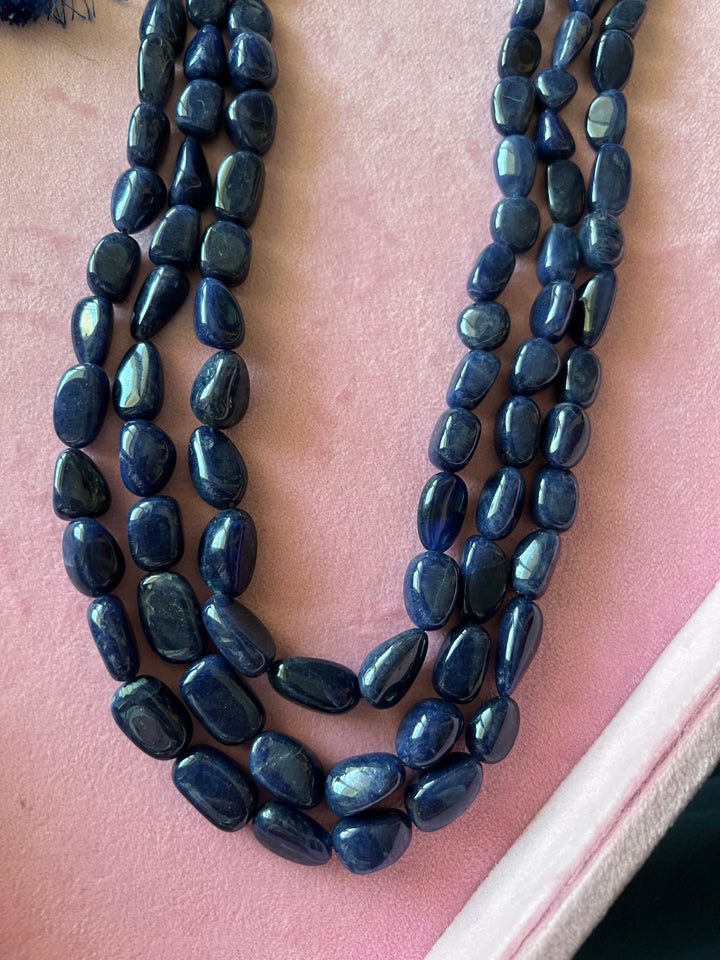 Artisan-Crafted Lapis Lazuli Necklace: Regal Elegance from Sri Lanka