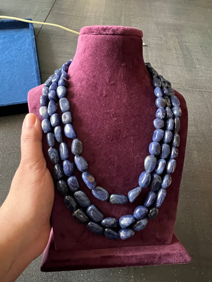 Artisan-Crafted Lapis Lazuli Necklace: Regal Elegance from Sri Lanka