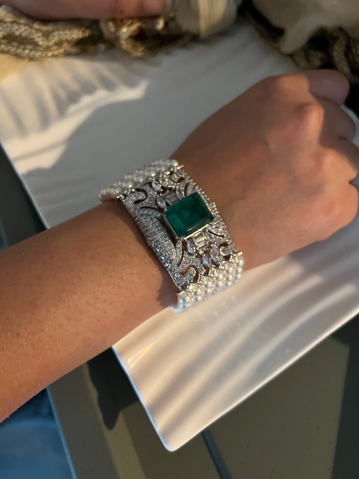 Statement Victorian Emerald Bracelet - Unparalleled Quality and Style