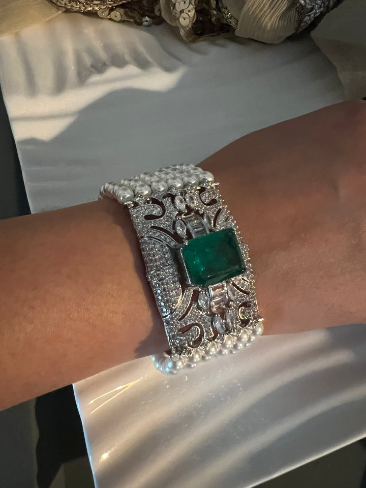 Statement Victorian Emerald Bracelet - Unparalleled Quality and Style