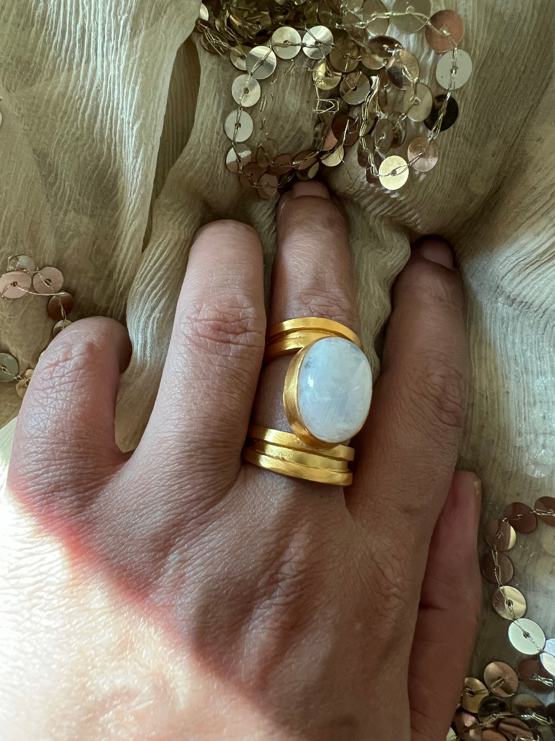 Exclusive Rainbow Moonstone Ring – Elegant & Timeless