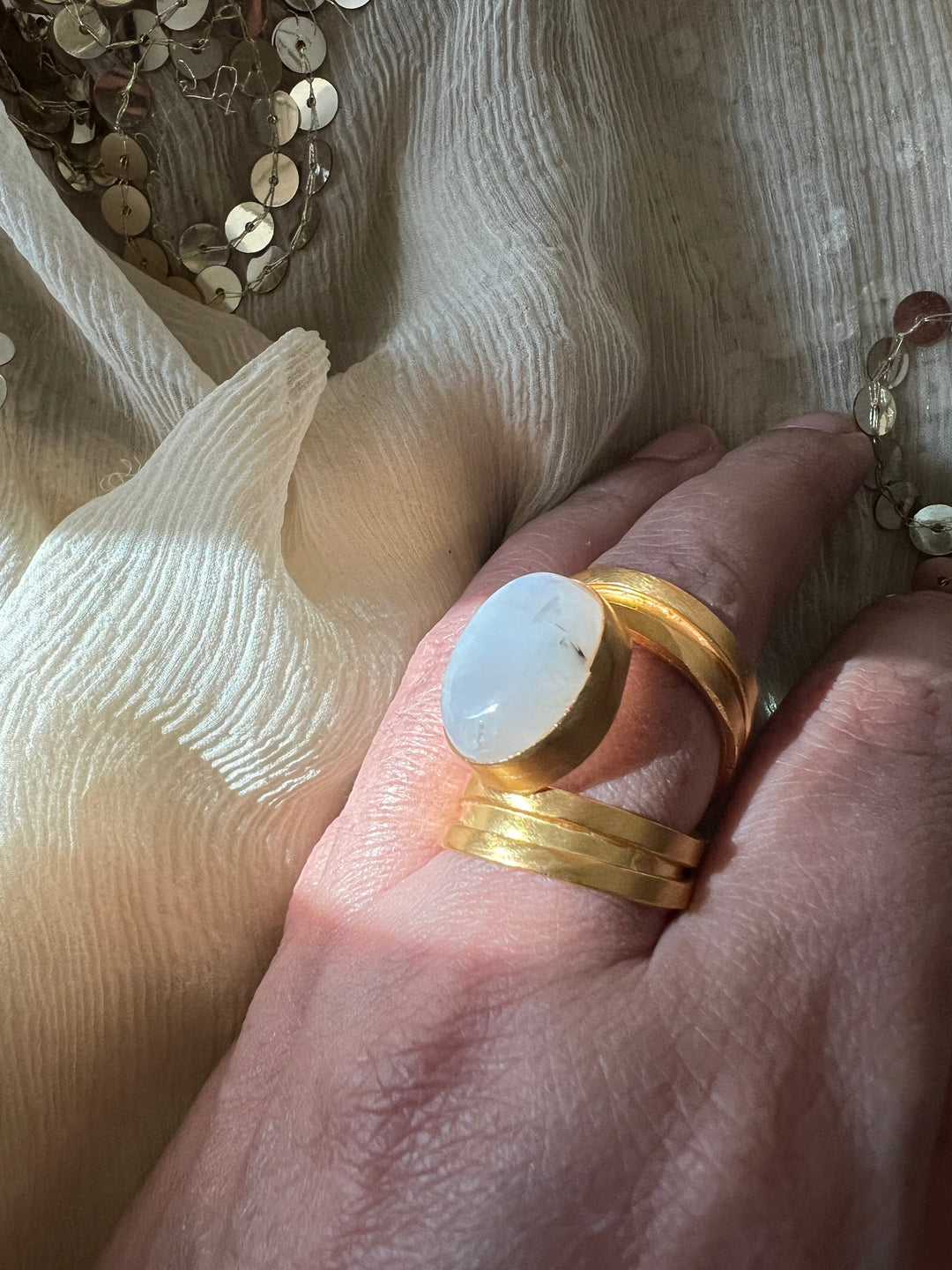 Exclusive Rainbow Moonstone Ring – Elegant & Timeless