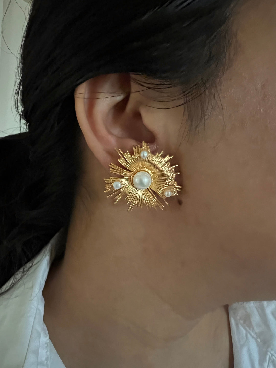 Classy Pearls Studs