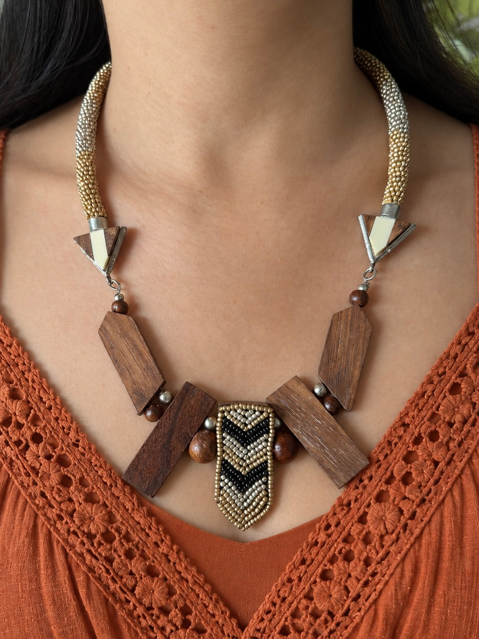 Wooden Bead Geometric Pendant Necklace